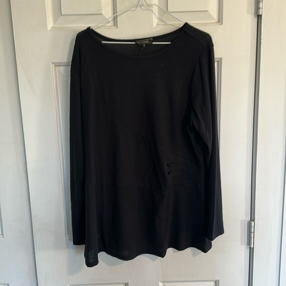 DG2 Black women’s top size 1x